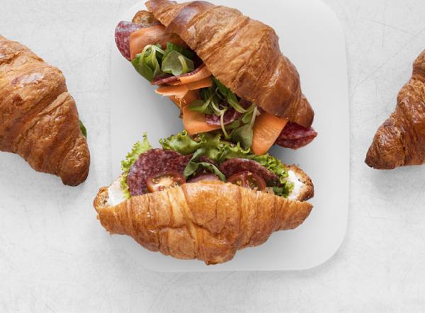 Desayuno saludable con jamón ibérico