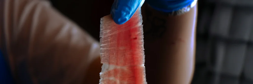 Loncha de jamón ibérico de cebo de campo cortada a cuchillo